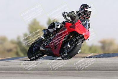 media/Dec-01-2025-Moto Forza (Mon) [[2daa91e15f]]/2-Intermediate Group/Session 2 Turn 9 Entry/